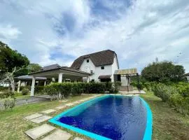 Commons Pool Villa Lot 1021 - Fong Homestay