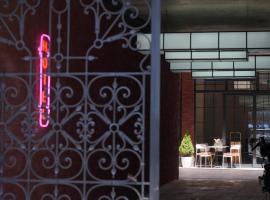 Station 22 Hotel，位于巴统的酒店