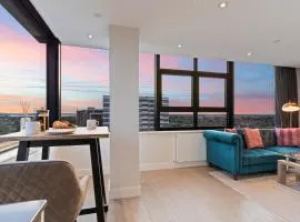 Heathrow Apartment Sleeps 4