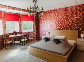 Konrad Family Guesthouse，位于库雷萨雷的酒店