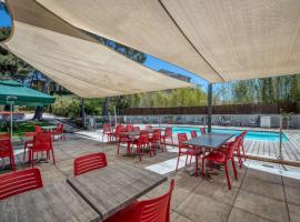 Mercure Aix-en-Provence La Duranne Gare TGV，位于普罗旺斯艾克斯的酒店