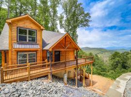 Mountain-View Fleetwood Retreat with Deck and Grill，位于Fleetwood的酒店