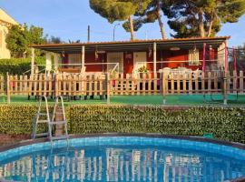 Casita con piscina cerca de Chinchón, Aranjuez y Parque Warner，位于Colmenar de Oreja的酒店