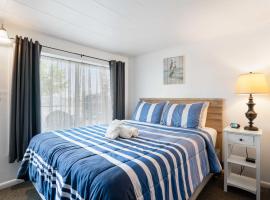 South Arm Retreats Motel @ Lake Charlevoix ➠ Unit 3，位于East Jordan的酒店