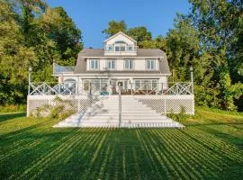 Lake Michigan Retreat- Upper Duplex