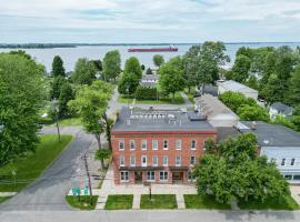 The Roxy Cape Vincent，位于Cape Vincent的酒店