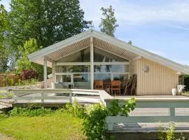 Cozy Summer House With Full Sea View