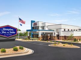 Hampton Inn & Suites Springfield，位于斯普林菲尔德斯普林菲尔德机场 - SGF附近的酒店