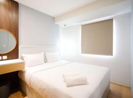 New and Homey 2BR Apartment at Suncity Residence By Travelio，位于诗都阿佐的酒店