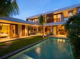 Rumah Pulau New Stunning 3BR Private Villa with Pool in Uluwatu