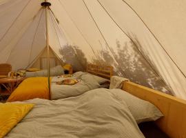 Bell tent Glamping Essenhof，位于阿赫特克克的豪华帐篷营地