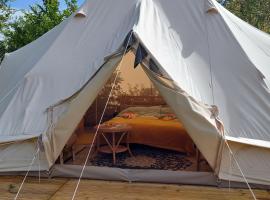 Bell tent Glamping Essenhof，位于阿赫特克克的豪华帐篷