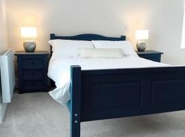 Town Centre Luxury Retreat，位于Mountmellick的酒店