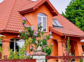 Tytuvos upelio Krantinė，位于Tytuvėnai的酒店