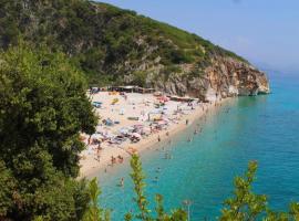 Hotel Grecce，位于希马拉的酒店