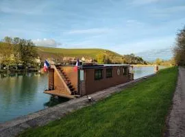 House Boat avec SPA naviguant en Champagne
