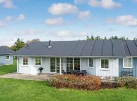 3 Bedroom Stunning Home In Nørre Nebel