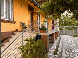 საოჯახო სასტუმრო დეა，位于阿纳克利亚的海滩酒店