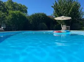 La Colline de Tilleul - Les Tilleuls - 4 STAR RATED - stunning cottage with pool near Aubeterre in idyllic location