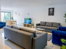 Residence VELOURS avec terrasse , jardin et parking