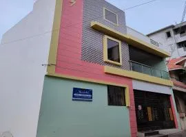 Monisha Luxury Homestay