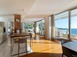 Luxury Waterfront Villa at Dukly Gardens