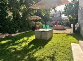 La Maison de la fontaine - Jardin et jacuzzi