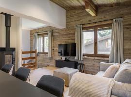 Chalet Claudia by Brennus Chamonix，位于夏蒙尼-勃朗峰的酒店