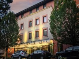 Corso Boutique Hotel，位于久洛的酒店