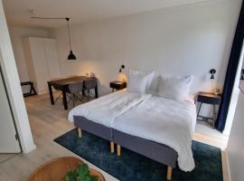 Harbour Inn Hundested，位于韩德斯泰德的带泳池的酒店