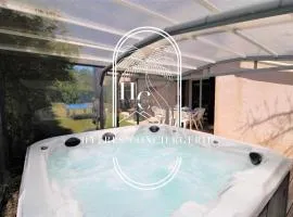 Villa 4 Chambres Jardin Jacuzzi Hyères PK CLIM By HC