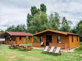 Domki nad Odrą Wały，位于下布热格的酒店