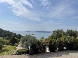 Casalinho do Farol, Serra da Arrábida，位于塞图巴尔的酒店