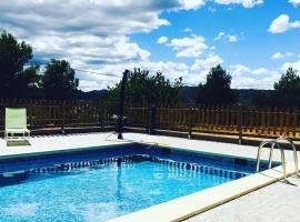 Hotel Rural CauBlanch，位于La Pelechaneta的酒店