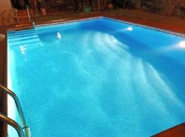 Chalet Roche a 300 metros de la playa，位于罗切的酒店