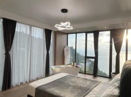 Modern Villa Kvariati With Panoramic Sea View，位于卡瓦拉提的酒店