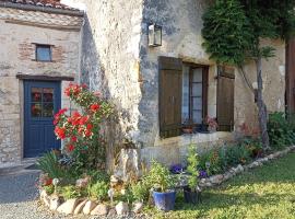Studio cosy en pleine nature dans maison en pierre avec piscine et wifi，位于Saint-Romain-et-Saint-Clément的酒店