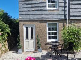 Small Cottage close to Carbis Bay Beach & St Ives，位于卡比斯贝的酒店