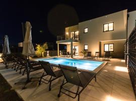 BRAND NEW! Villa Adriatic Bay2 with a private pool，位于诺瓦利娅的酒店