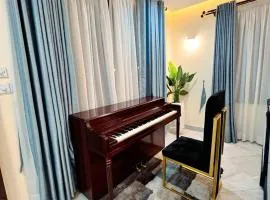 Piano and Gold Collections, Danfa