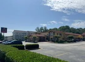 Motel 6 Huntsville AL University Dr.