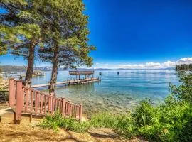 Reflections Lakeview Cabin - Private Beach Access, Hot Tub & Buoy!