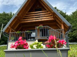 Lake House Beliz，位于利夫诺的酒店