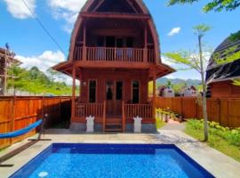 Villa Kayu Unique with private pool，位于Babagan的酒店