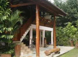 Settee Homestay