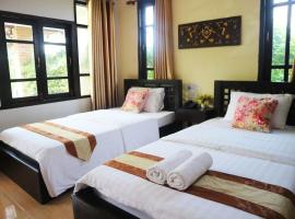 Ban Noi Resort Phrae，位于帕府的度假村