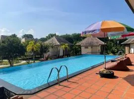 Tipparika Riverview Hotel