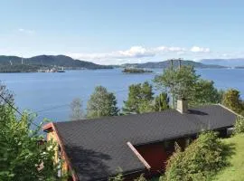 Lovely Home In Sandvoll With Wifi