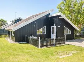 One-Bedroom Holiday Home In Hemmet