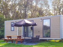 Stunning StaCaravan In Hoogersmilde，位于Hoogersmilde的酒店